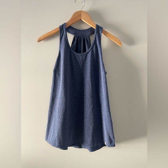 BUNDLE of (4) Gray/Blue Athletic Tanks Lululemon, Athleta, Title Nine Sz Small - Picture 4 of 16